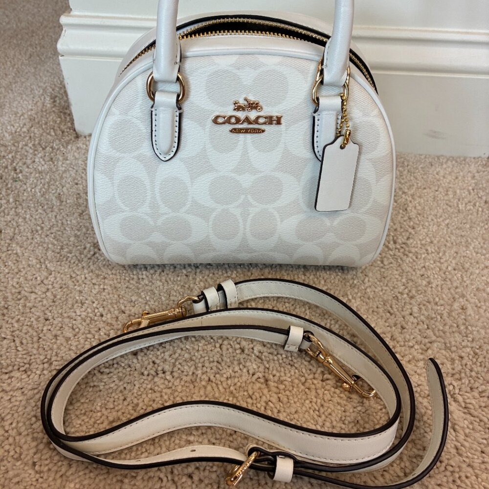 NWOT Coach Sydney Satchel In Signature Canvas CA591 - Picture 3 of 15